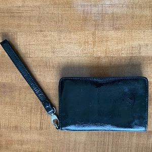 Hobo black wallet wristlet